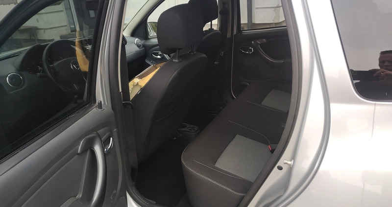 Dacia Duster cena 22900 przebieg: 76246, rok produkcji 2017 z Wieruszów małe 121